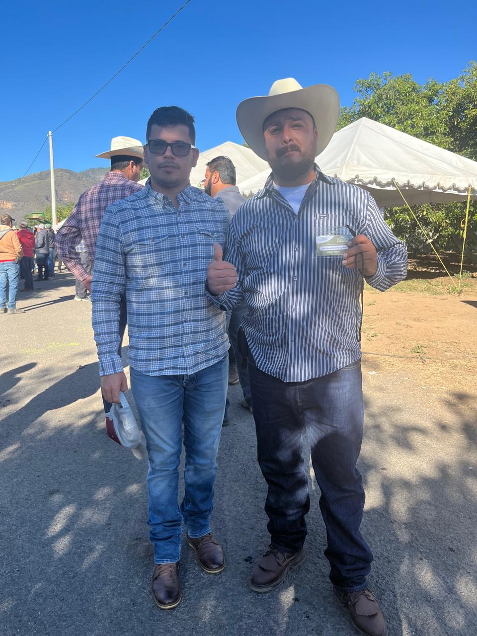 Master Poda con asistentes en evento de campo